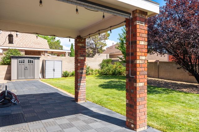 8600 Hampton Avenue NE, Albuquerque, NM 87122