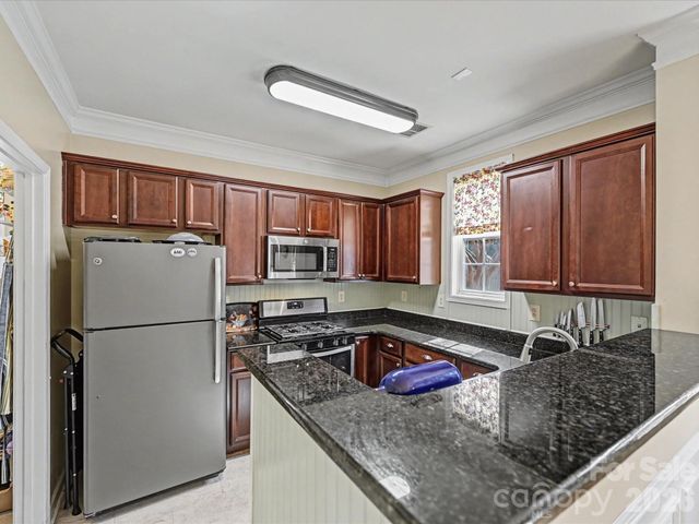 8714 Beaver Creek Drive, Charlotte, NC 28269