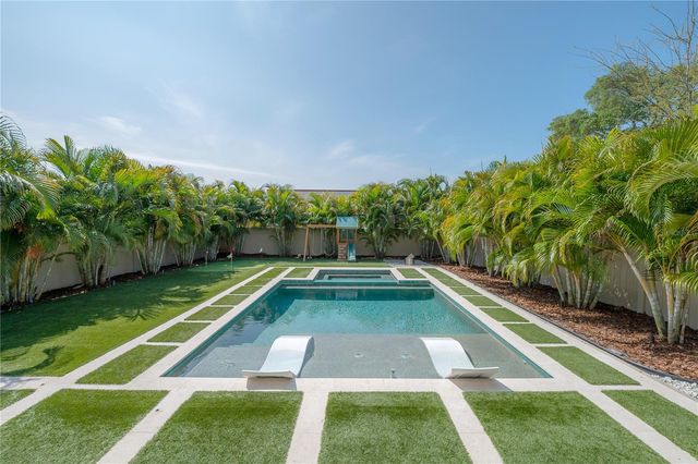 4114 W NORTH A STREET, Tampa, FL 33609