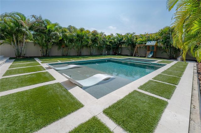 4114 W NORTH A STREET, Tampa, FL 33609