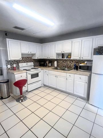 4259 Royal Banyan Way B, Lake Worth, FL 33461