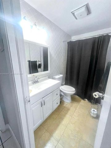 4259 Royal Banyan Way B, Lake Worth, FL 33461