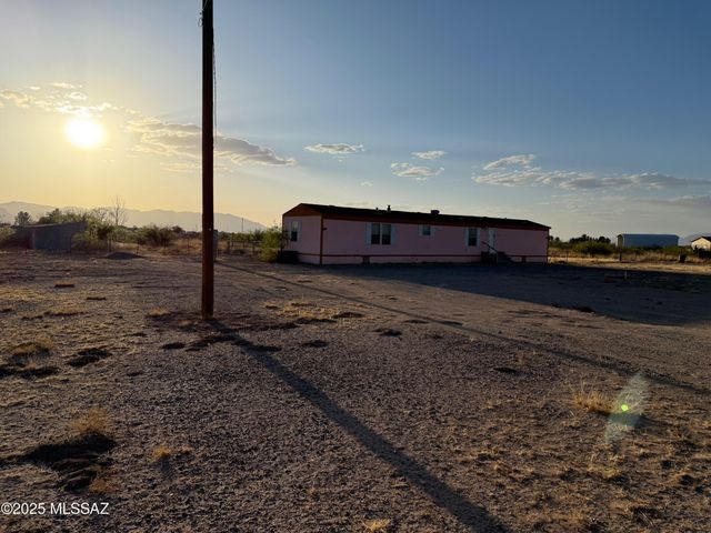 3727 N Wadsworth Road, Willcox, AZ 85643