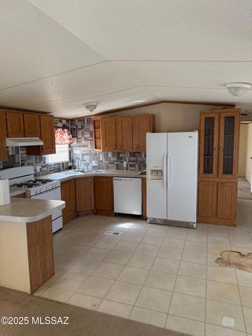 3727 N Wadsworth Road, Willcox, AZ 85643