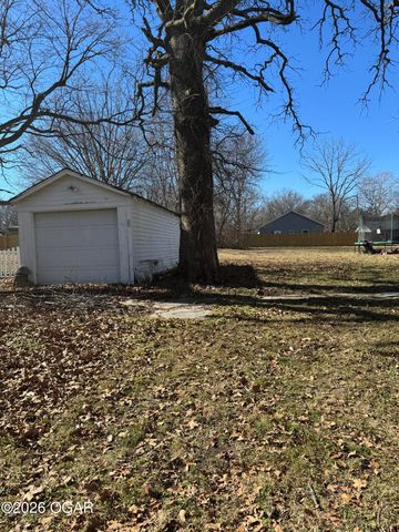 111 S 11th Street, Sarcoxie, MO 64862