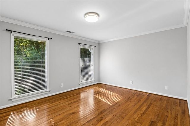 530 E Lake Drive, Gainesville, GA 30506