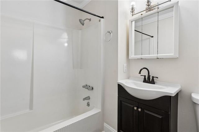 530 E Lake Drive, Gainesville, GA 30506