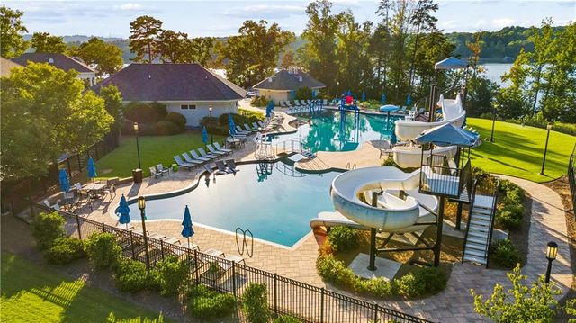 530 E Lake Drive, Gainesville, GA 30506