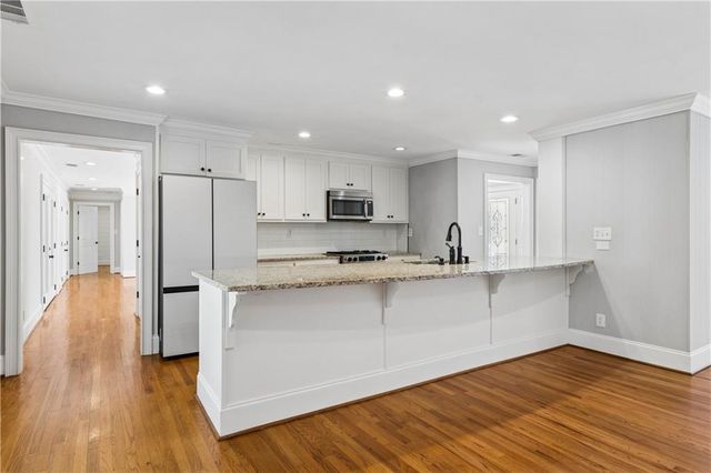 530 E Lake Drive, Gainesville, GA 30506