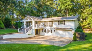 530 E Lake Drive, Gainesville, GA 30506