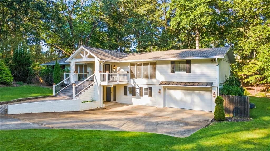 530 E Lake Drive, Gainesville, GA 30506