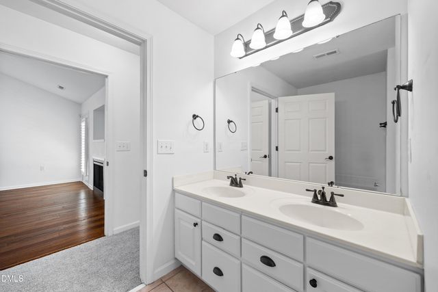 11301 Clubhaven Place 100, Raleigh, NC 27617