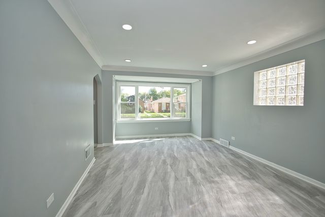 7412 Keeler Avenue, Skokie, IL 60076