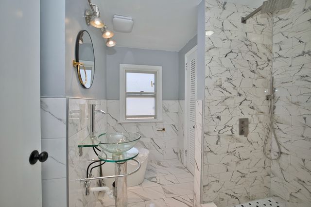 7412 Keeler Avenue, Skokie, IL 60076