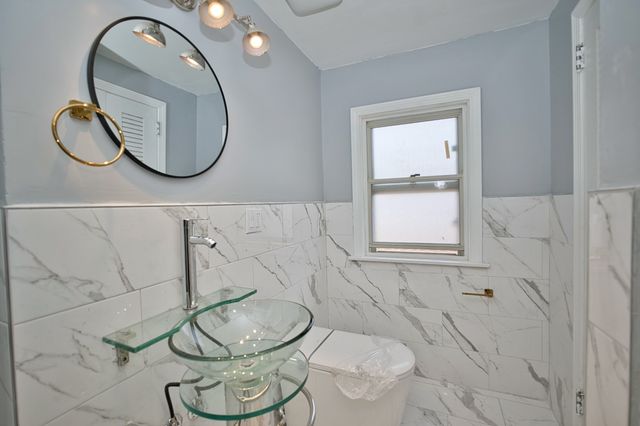 7412 Keeler Avenue, Skokie, IL 60076