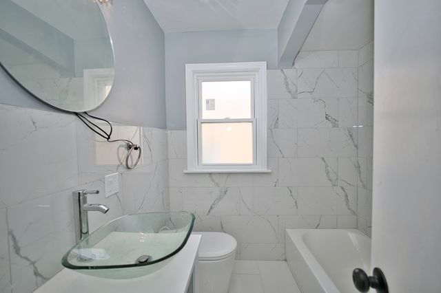 7412 Keeler Avenue, Skokie, IL 60076