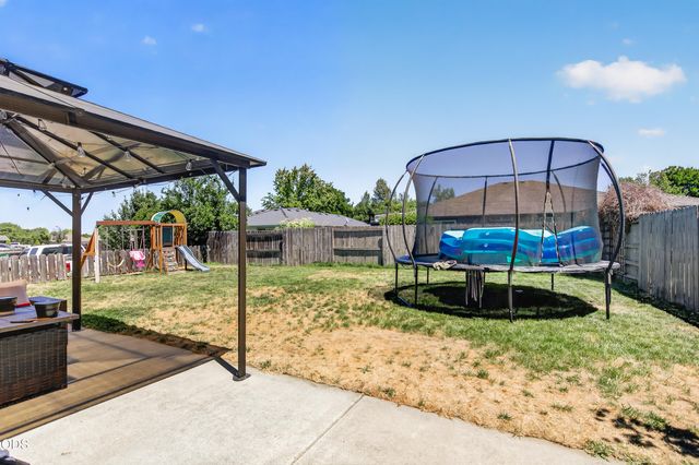 1401 Andrew Drive, Medford, OR 97501