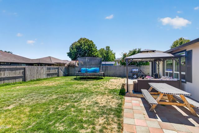 1401 Andrew Drive, Medford, OR 97501