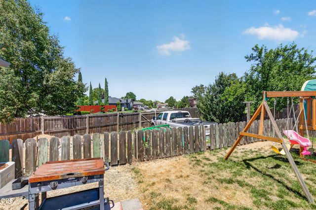 1401 Andrew Drive, Medford, OR 97501