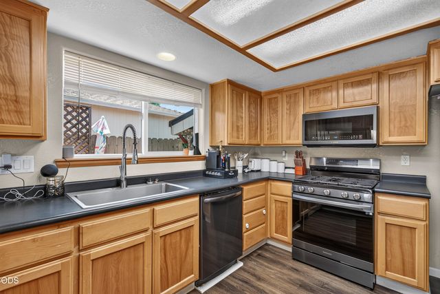 1401 Andrew Drive, Medford, OR 97501