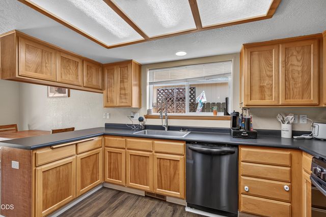 1401 Andrew Drive, Medford, OR 97501
