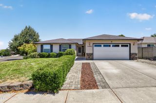1401 Andrew Drive, Medford, OR 97501