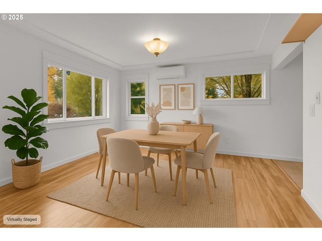 14406 E BURNSIDE St, Portland, OR 97233