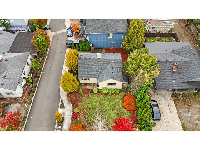 14406 E BURNSIDE St, Portland, OR 97233