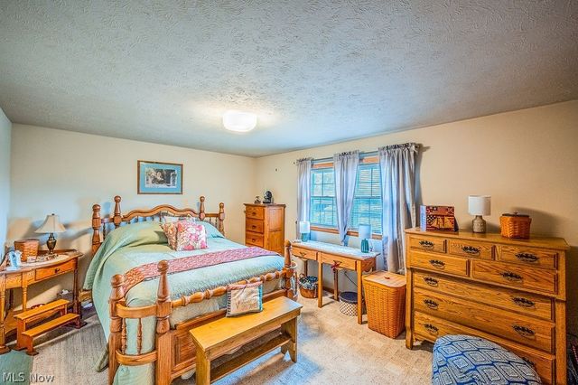 1809 Pennsylvania Avenue, Belpre, OH 45714