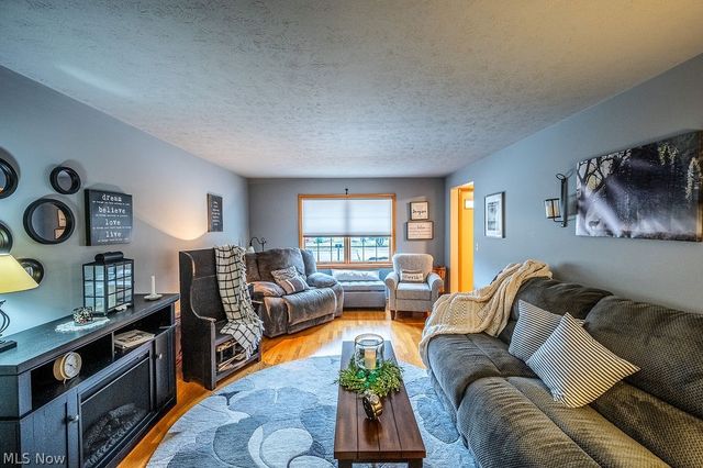 1809 Pennsylvania Avenue, Belpre, OH 45714