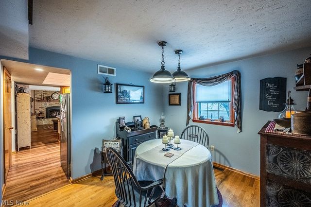 1809 Pennsylvania Avenue, Belpre, OH 45714