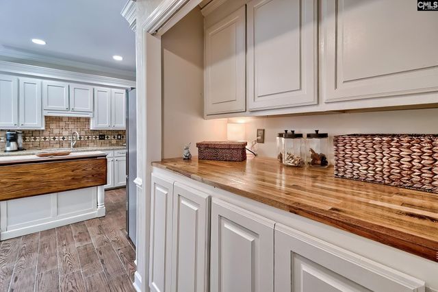 528 Hallsborough Drive, West Columbia, SC 29170