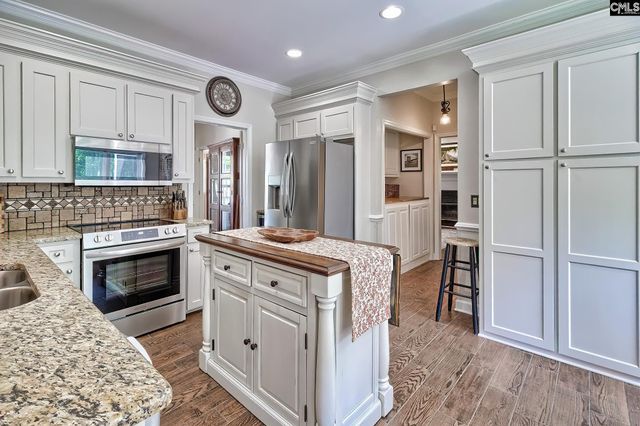 528 Hallsborough Drive, West Columbia, SC 29170