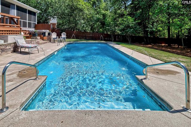 528 Hallsborough Drive, West Columbia, SC 29170
