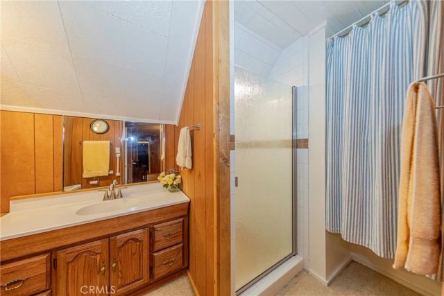 1173 Railroad Lane, Fish Camp, CA 93623