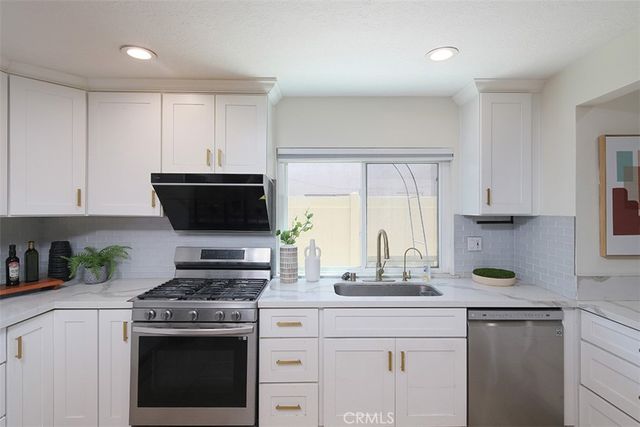 2926 Persimmon, Fullerton, CA 92835