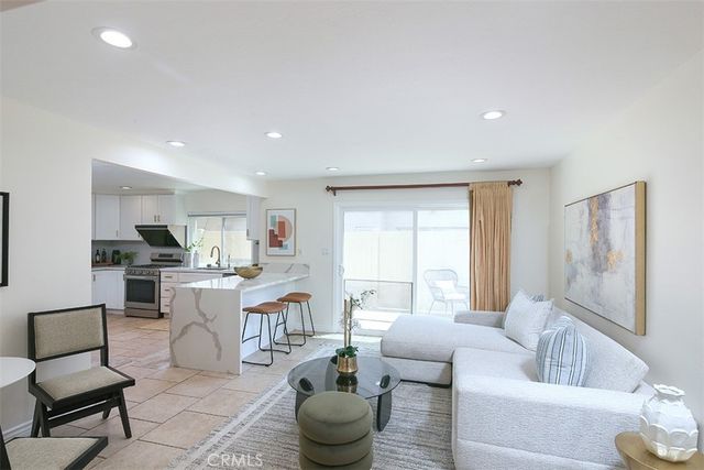 2926 Persimmon, Fullerton, CA 92835
