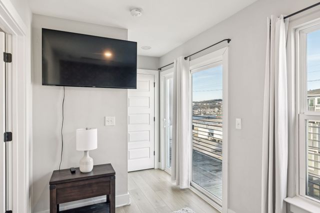 110 Duke St Apt 3, Nashville, TN 37207