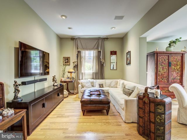 3808 CATHEDRAL AVE NW, Washington, DC 20016