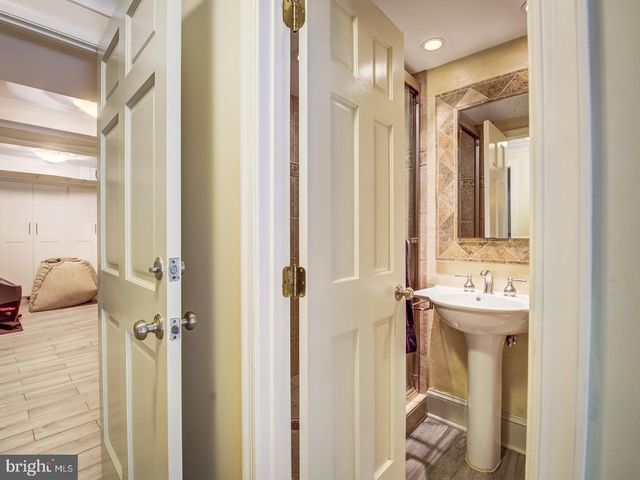 3808 CATHEDRAL AVE NW, Washington, DC 20016