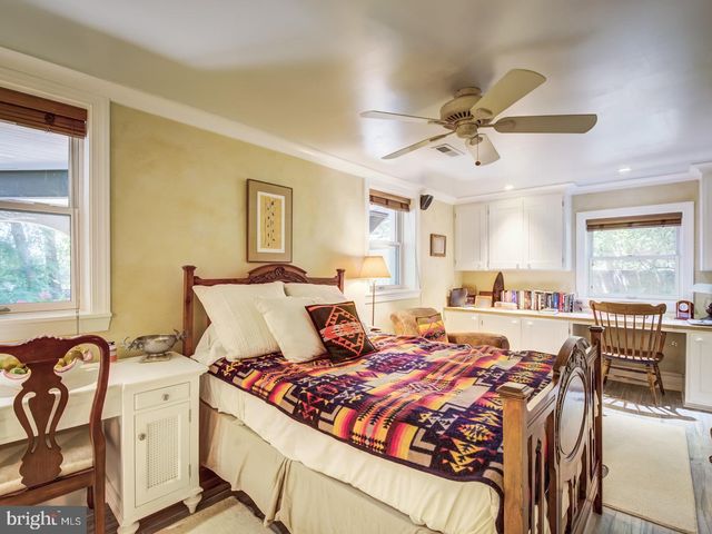 3808 CATHEDRAL AVE NW, Washington, DC 20016