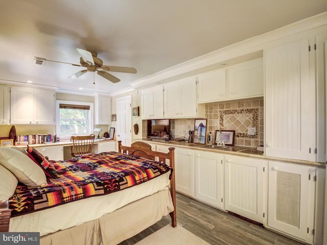 3808 CATHEDRAL AVE NW, Washington, DC 20016