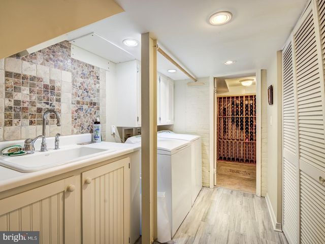 3808 CATHEDRAL AVE NW, Washington, DC 20016