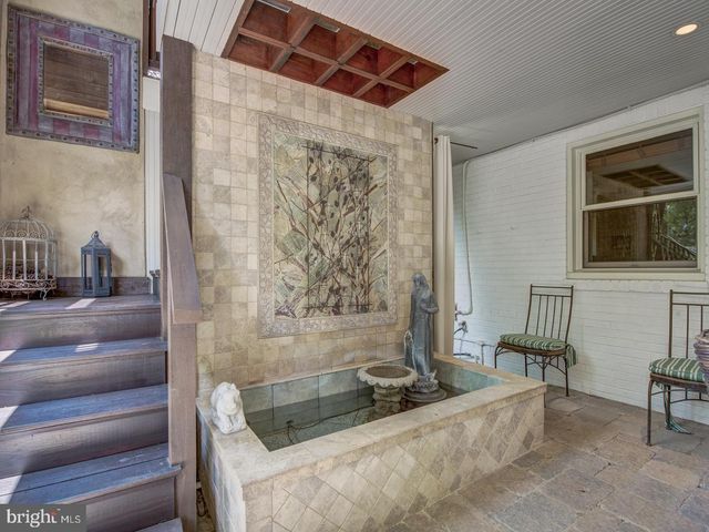 3808 CATHEDRAL AVE NW, Washington, DC 20016