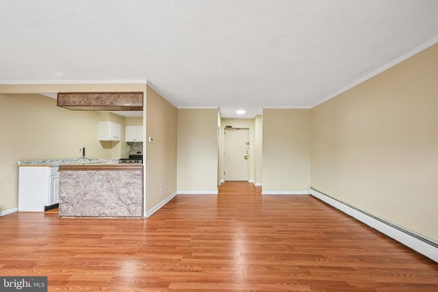414 CHESTNUT ST, Cherry Hill, NJ 08002