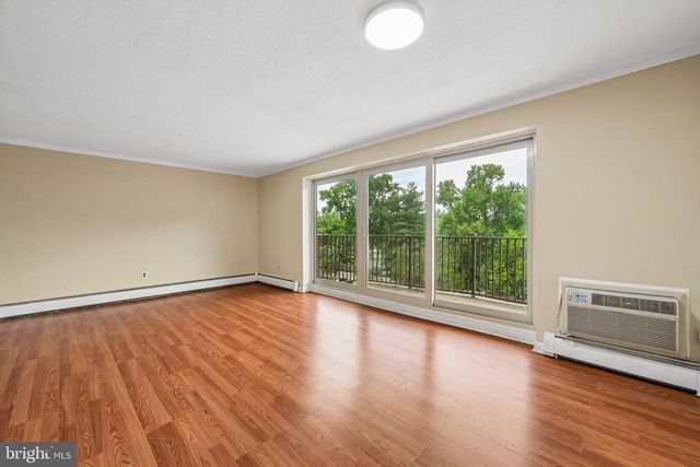 414 CHESTNUT ST, Cherry Hill, NJ 08002