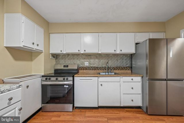 414 CHESTNUT ST, Cherry Hill, NJ 08002