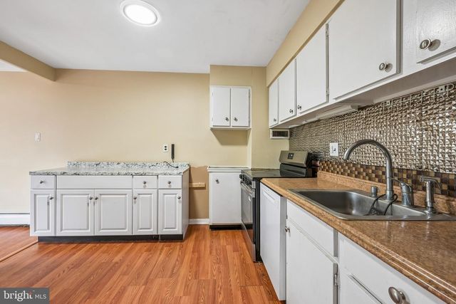 414 CHESTNUT ST, Cherry Hill, NJ 08002