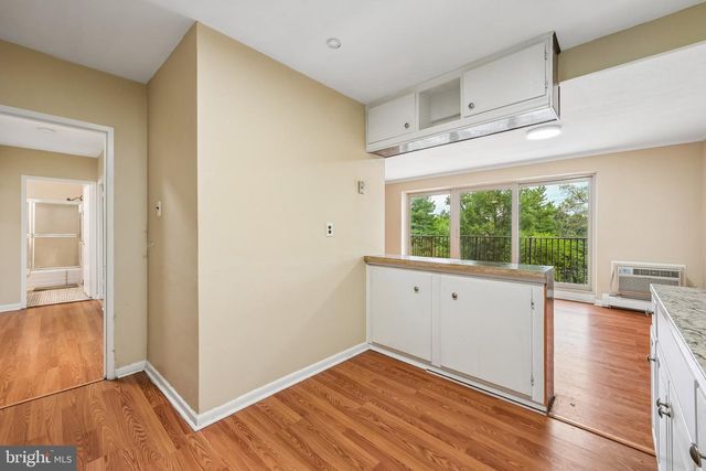 414 CHESTNUT ST, Cherry Hill, NJ 08002
