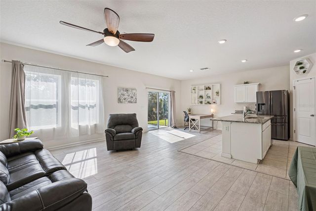 2044 CADES COVE WAY, Deland, FL 32720